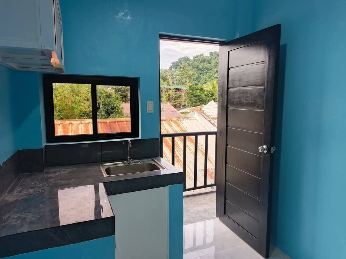 🏡 FOR RENT: 2 BEDROOM UNIT - photo 4