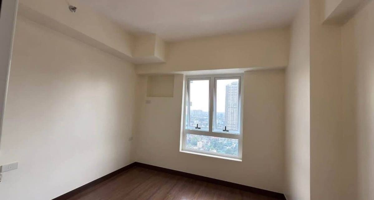 Rush Condo for Rent (Pet friendly) - photo 1