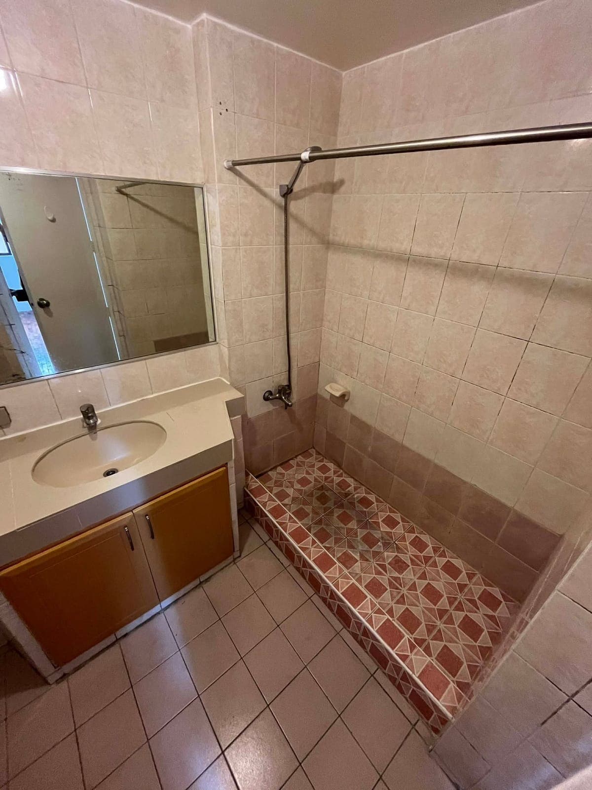 For Rent Valencia Hills Tower C - photo 9