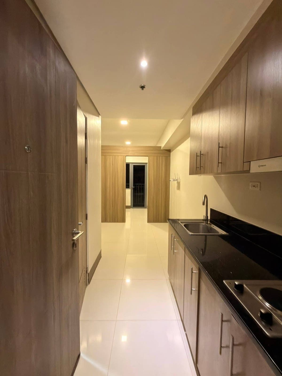 FOR RENT SEMI FURNISHED UNIT‼️ - photo 6
