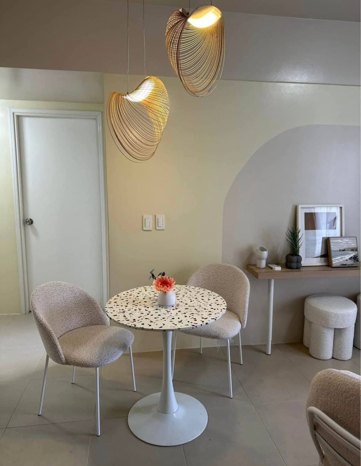 Rush Condo Fo Rent 2BR with Balcony for Rent – Avida Towers Sola - photo 11