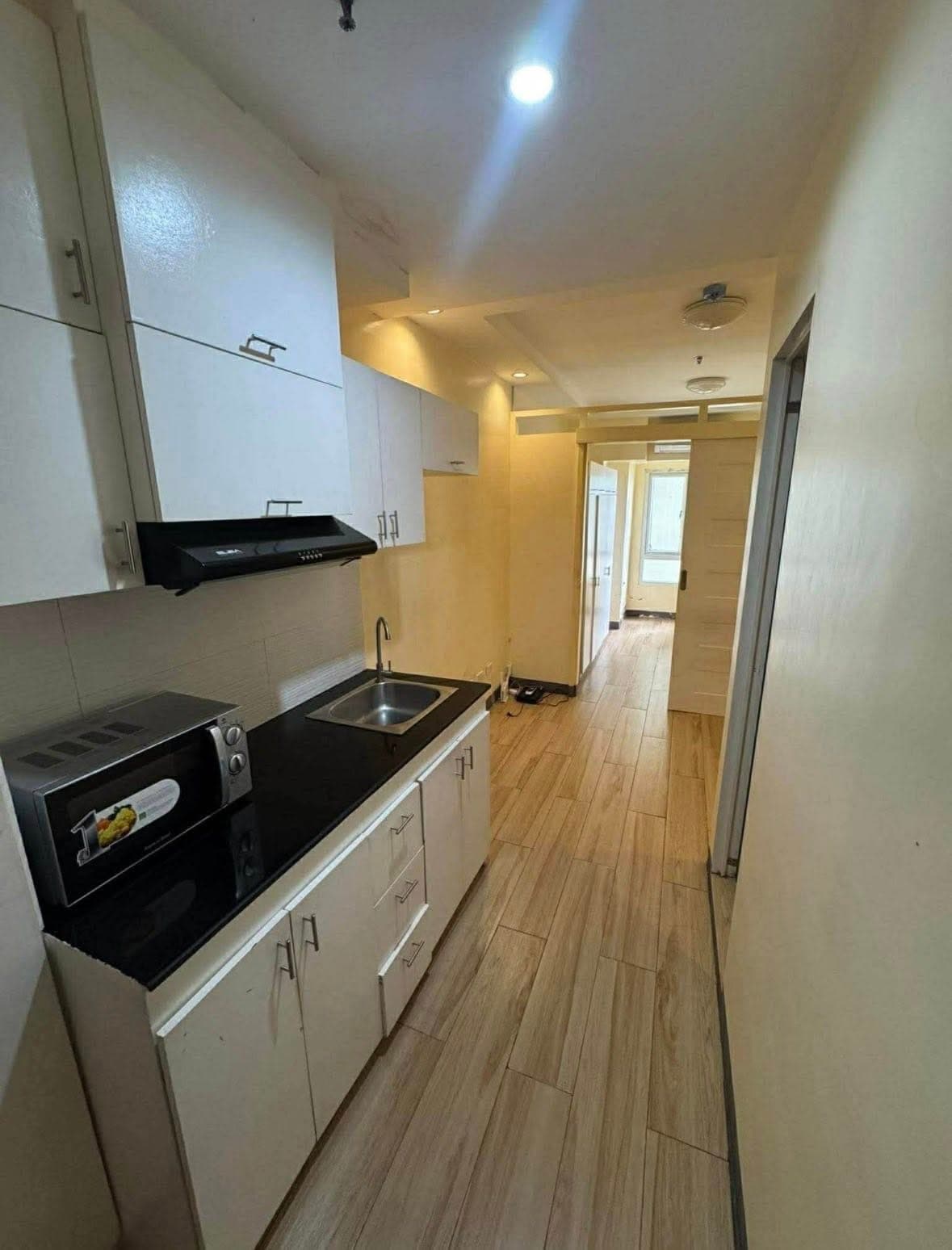 FOR RENT: ₱17,000 monthly - Exclusive condo dues - photo 5