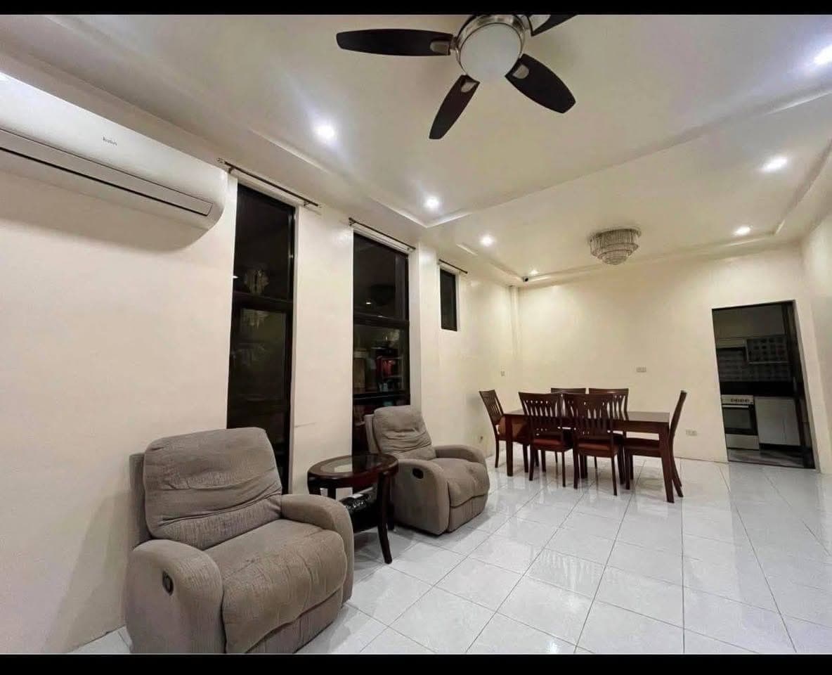 Partially Furnished  Single Detached House for RENT - photo 3