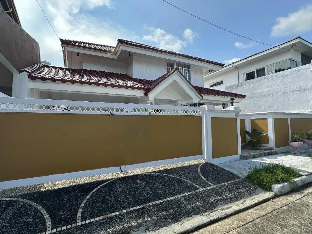 Newly Renovated Classic Designed 2-Storey House for Rent  in Tahanan Village Paranaque City P 80,000 per month - photo 1