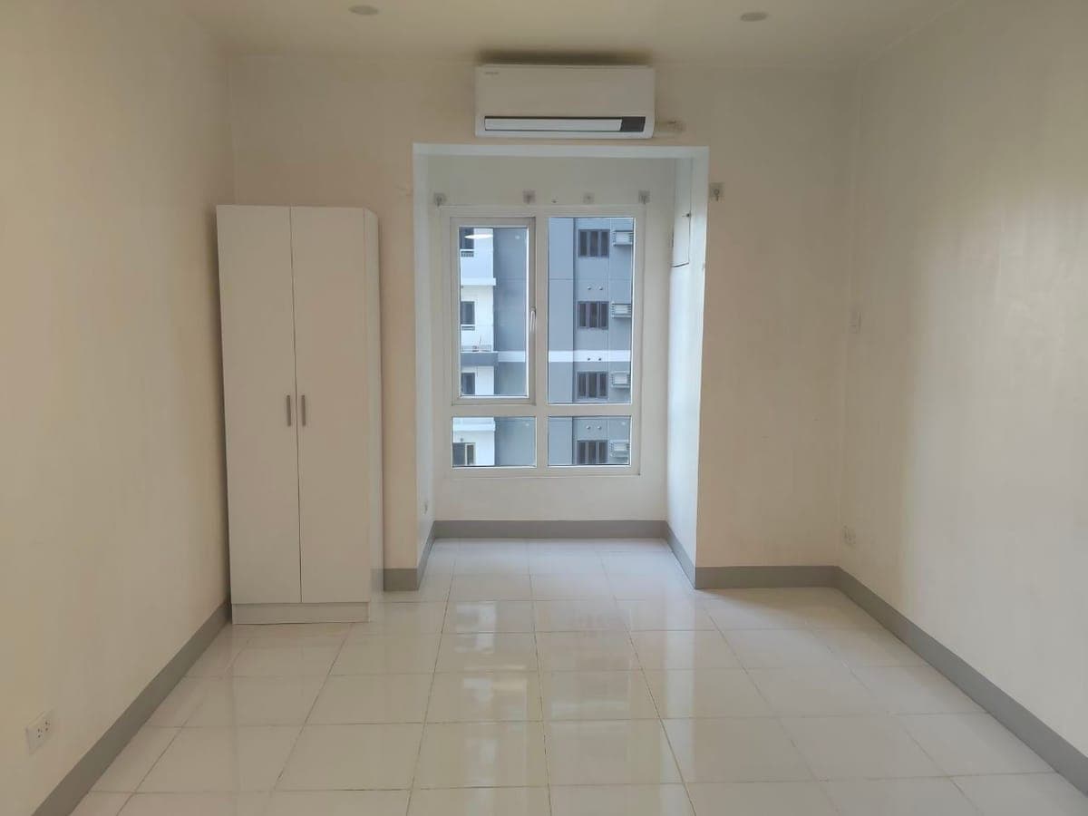 𝗙𝗢𝗥 𝗥𝗘𝗡𝗧 - photo 4