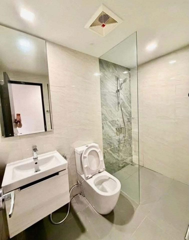 ₱65K MONTHLY‼️| LUXURY 2BR WITH PARKING AT SEIBU TOWER BGC. - photo 4