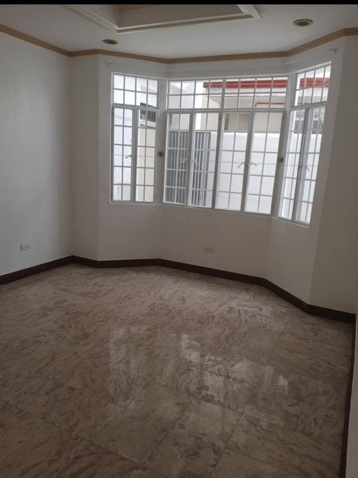 HOUSE FOR RENT/ SALE IN TAHANAN VILLAGE - photo 2