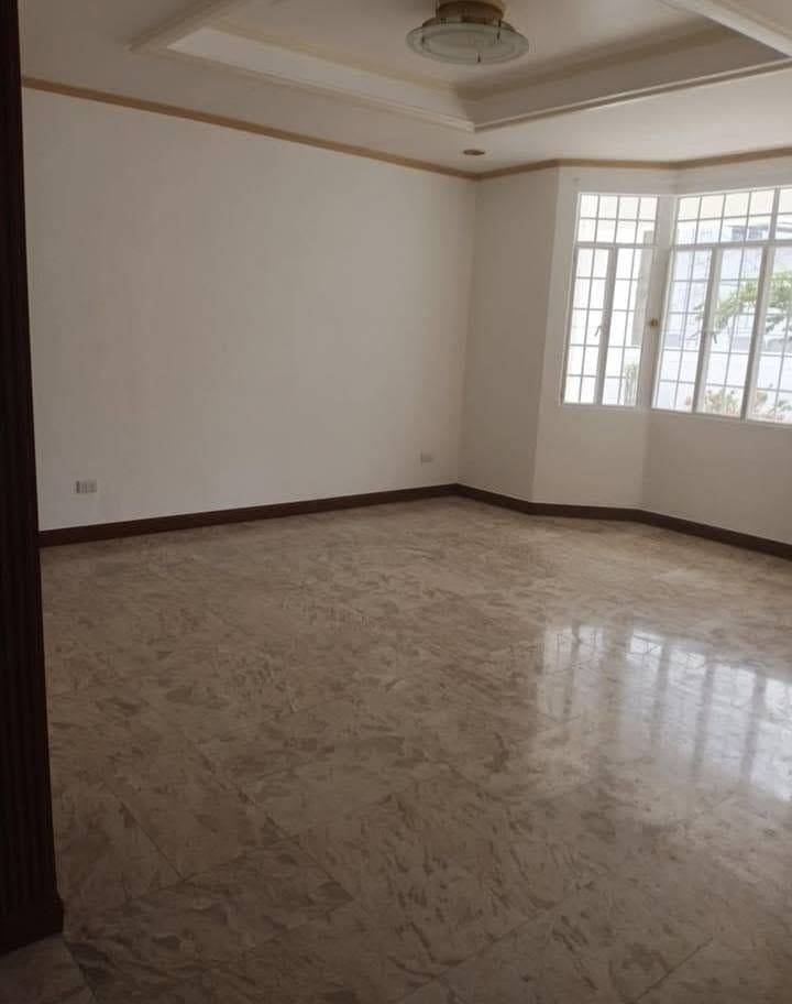 HOUSE FOR RENT/ SALE IN TAHANAN VILLAGE - photo 3