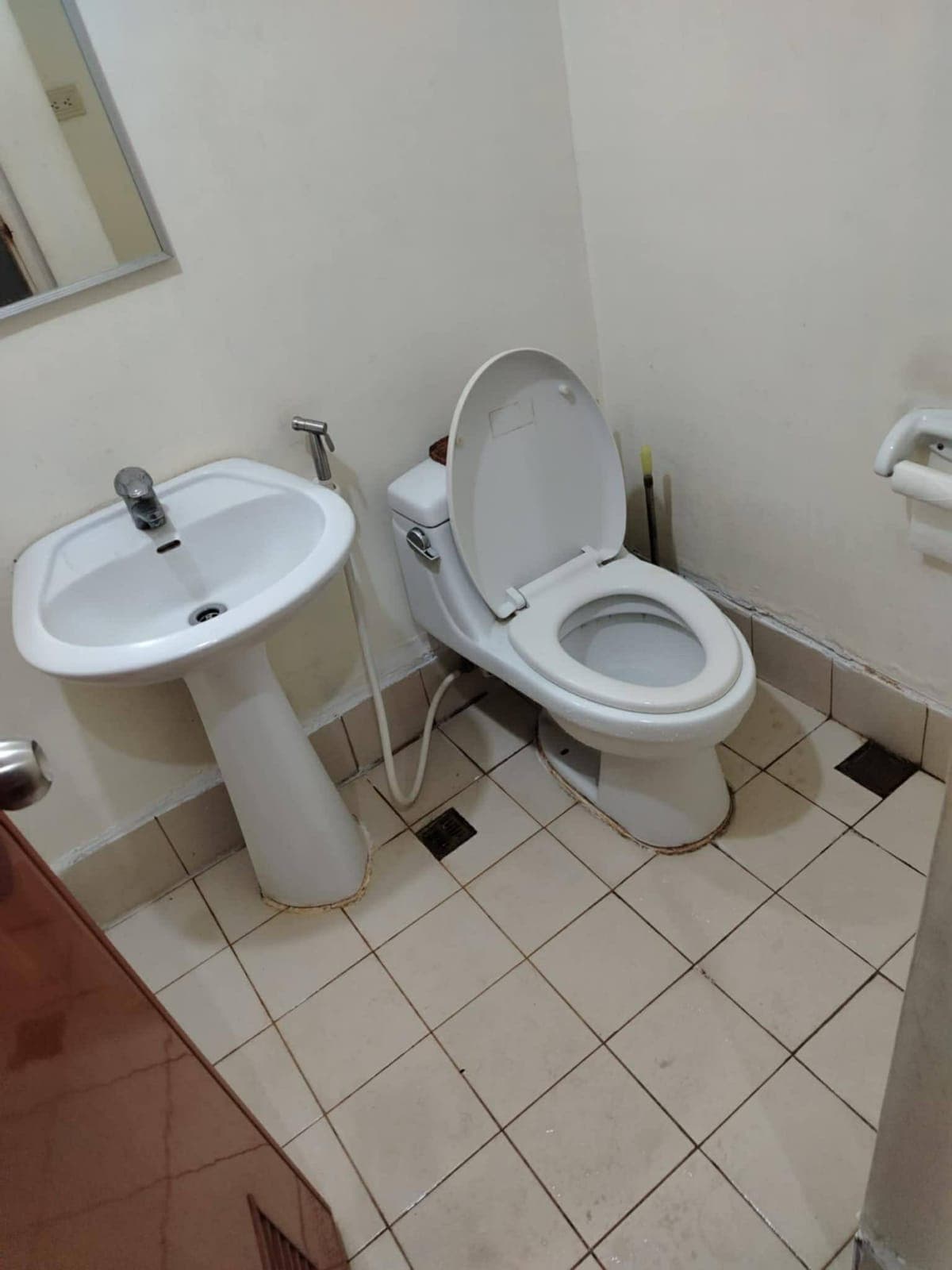 ‼️FOR RENT CONDO UNIT‼️ - photo 2