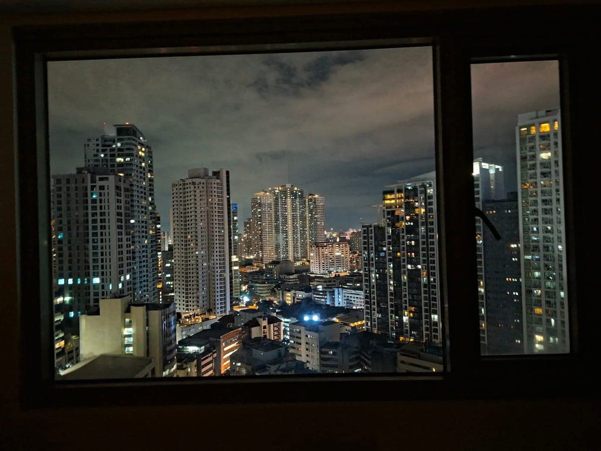 For rent - A newly renovated studio unit ready to move-in in Eton Tower Dela Rosa Corner Rufino Lega... - photo 3