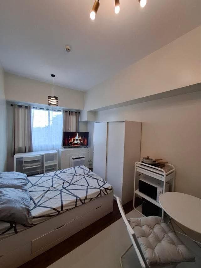 For rent - A newly renovated studio unit ready to move-in in Eton Tower Dela Rosa Corner Rufino Lega... - photo 6