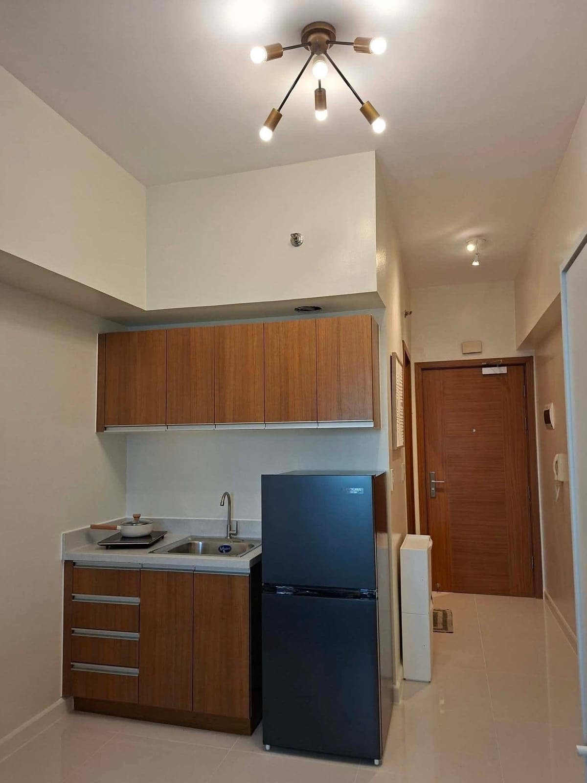 For rent - A newly renovated studio unit ready to move-in in Eton Tower Dela Rosa Corner Rufino Lega... - photo 8