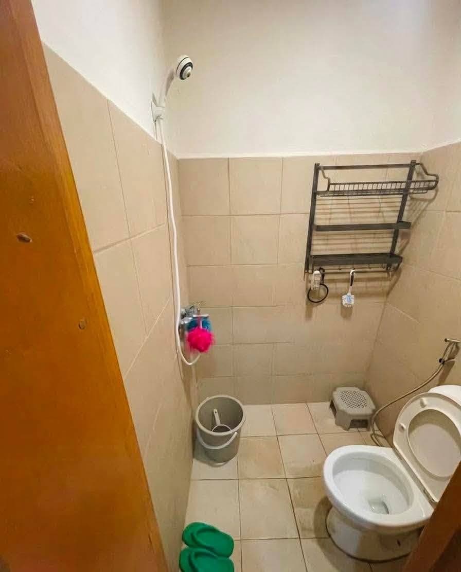For rent at bayanihan flats for only 13k available for long term 1month advance 2mos deposit - photo 3