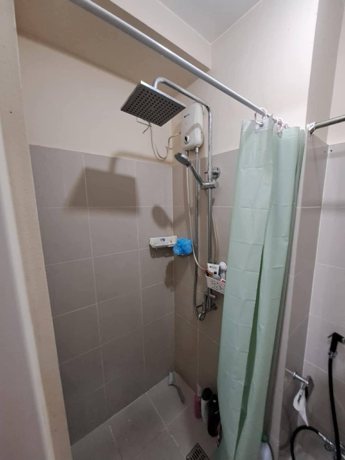 18K/ month 1 month adv 1 month dep - photo 3