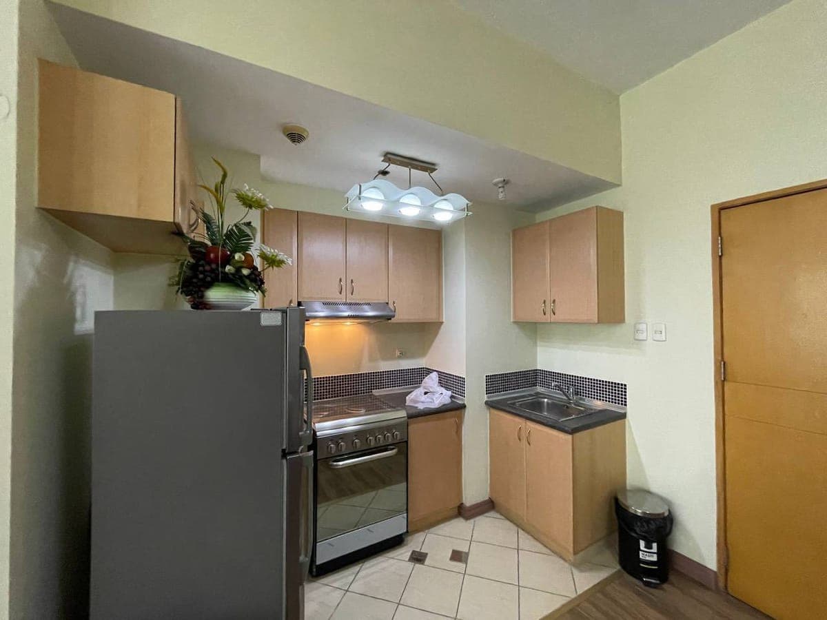 1BR Condo unit for rent - photo 1