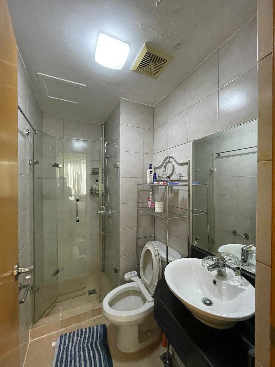 1BR Condo unit for rent - photo 2