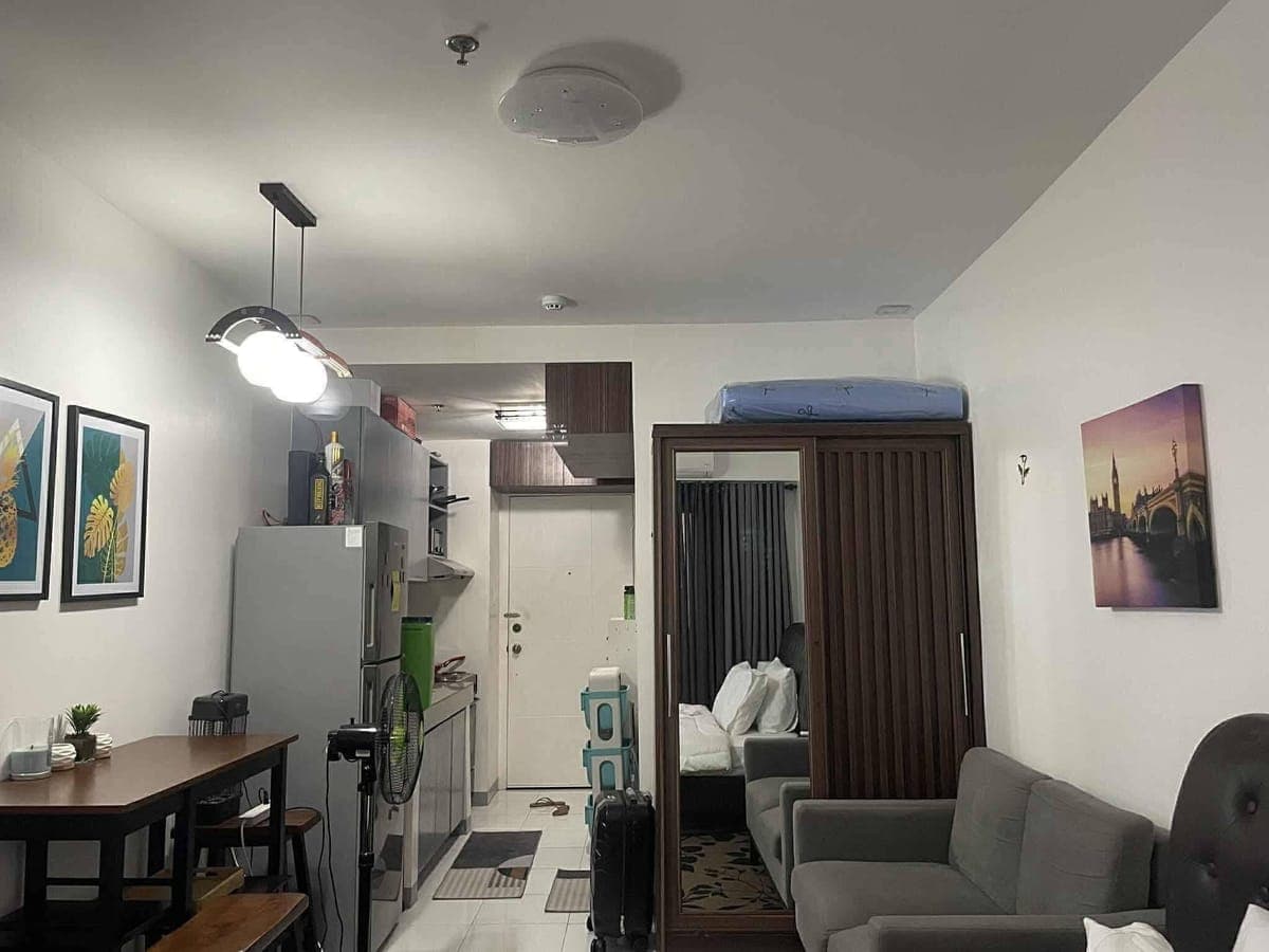 FOR RENT: ₱20,000/month. | Inclusive association dues - photo 8