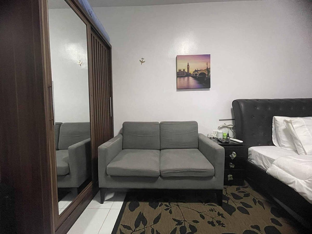 FOR RENT: ₱20,000/month. | Inclusive association dues - photo 9