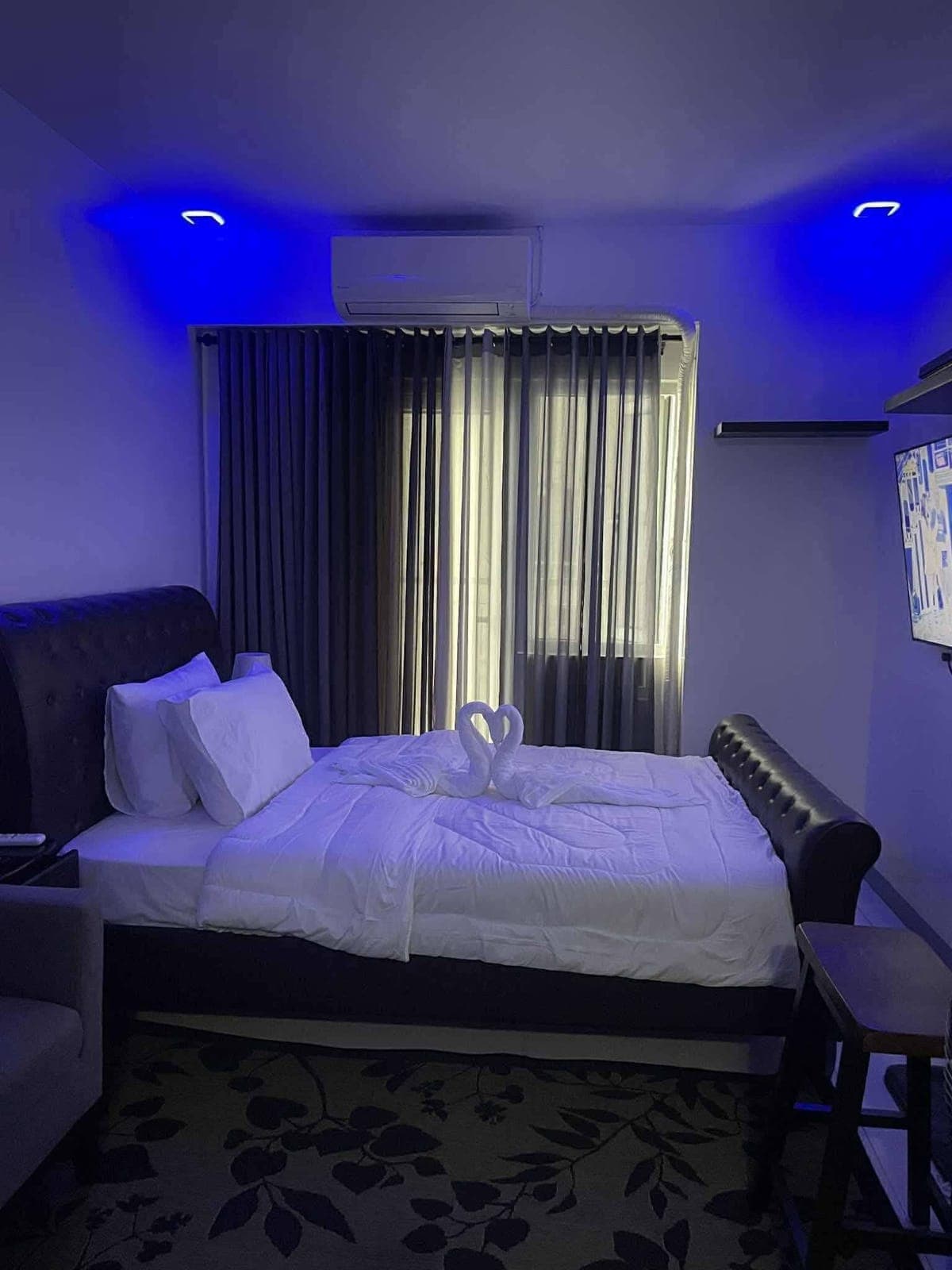 FOR RENT: ₱20,000/month. | Inclusive association dues - photo 10