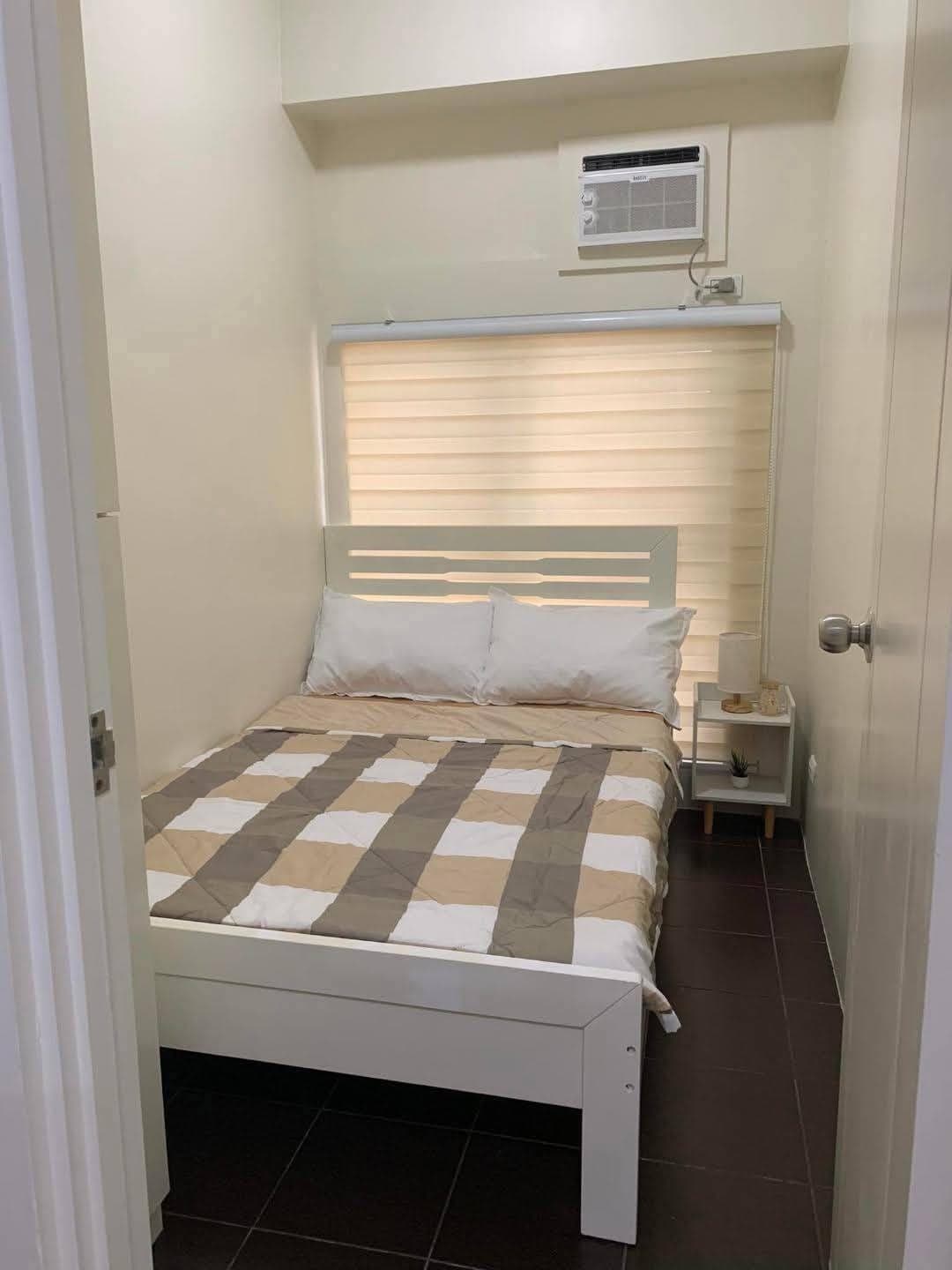 FOR RENT Condo: 2 Bedroom Fully Furnished - photo 1