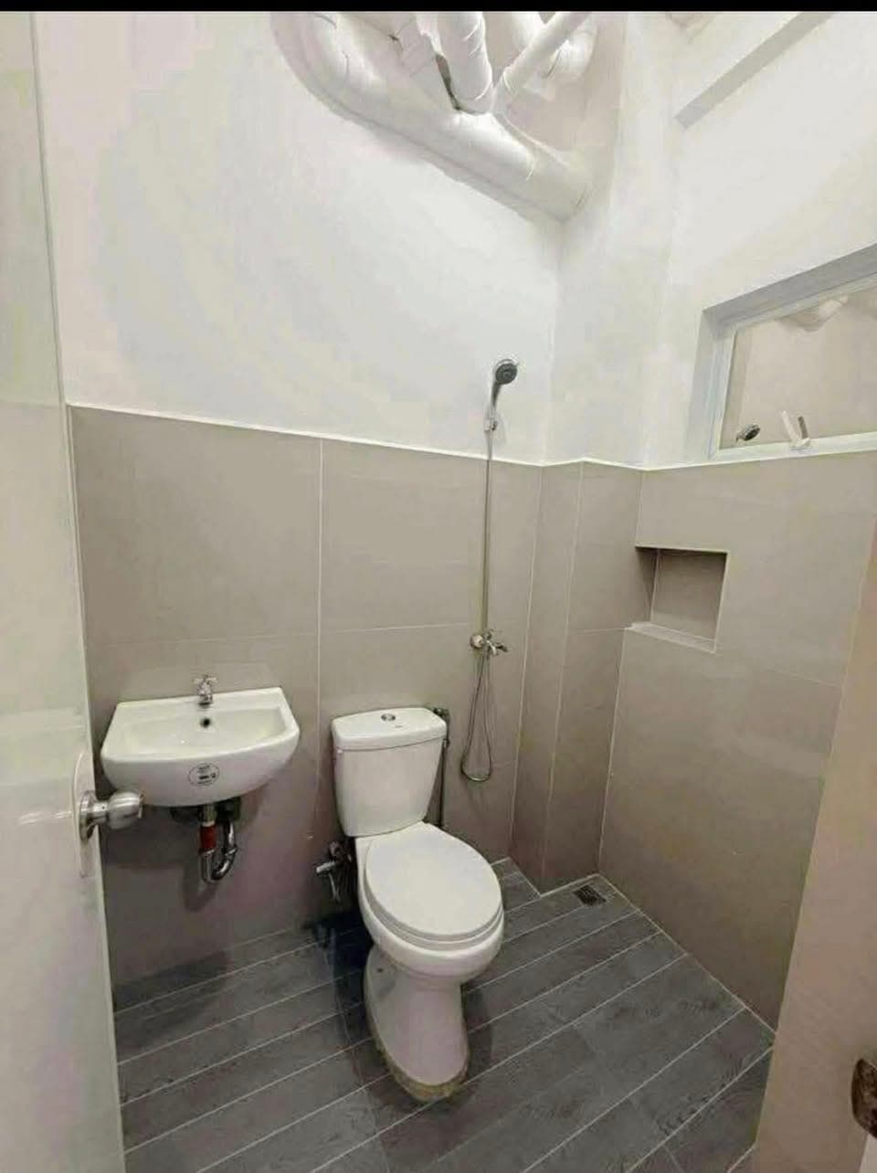 Room for rent with car park - photo 3