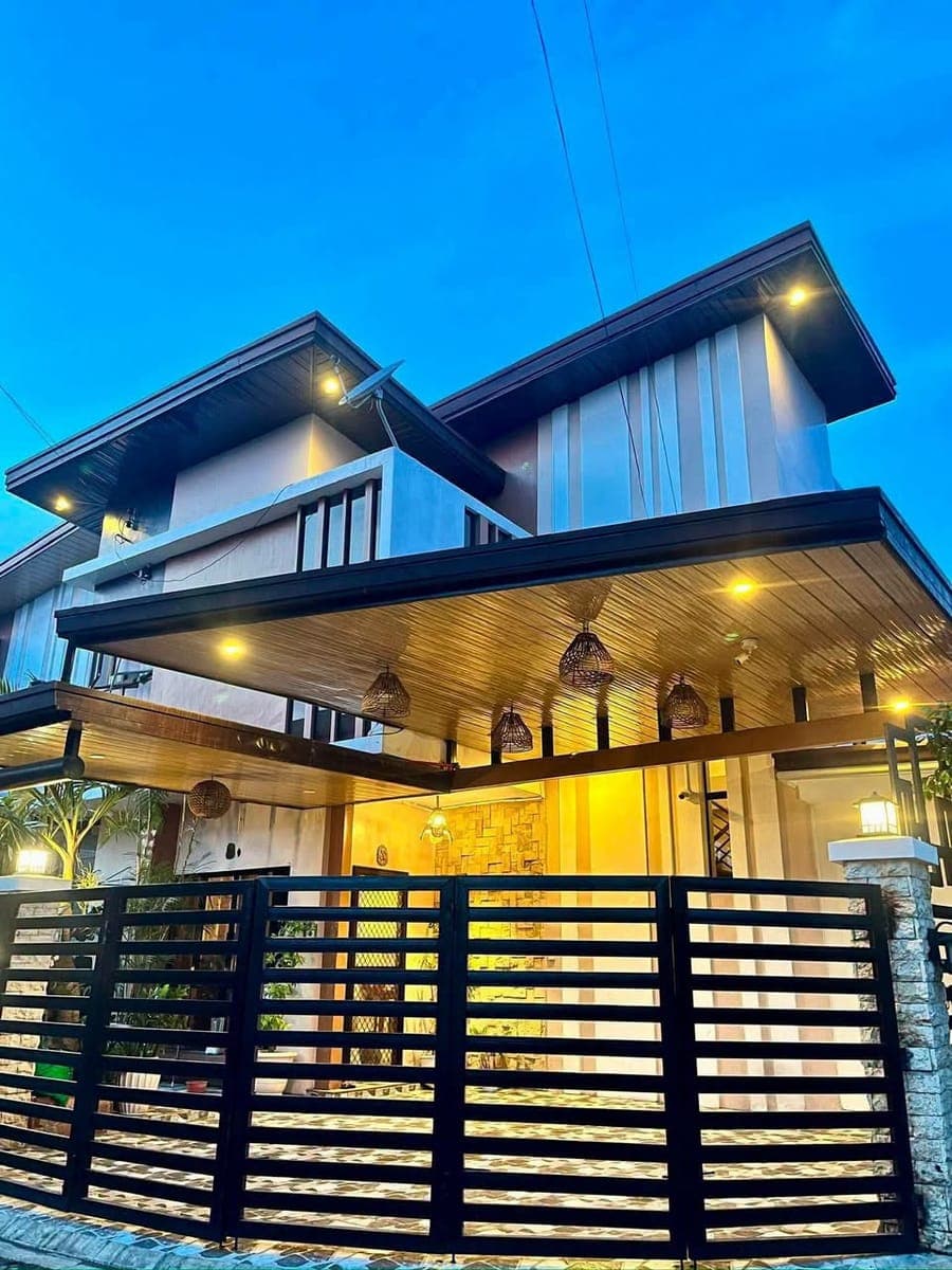 Partially Furnished  Single Detached House for RENT - photo 1