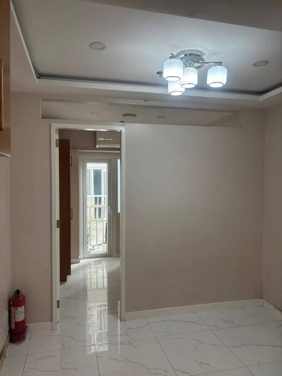 1BEDROOM WITH BALCONY CONDO UNIT FOR RENT - photo 2