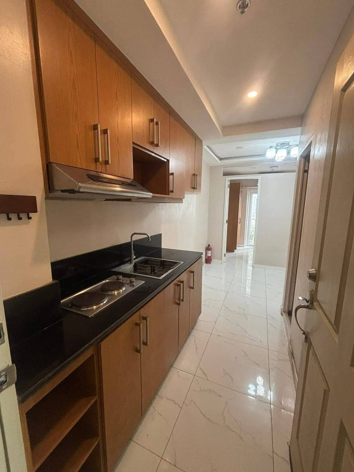 1BEDROOM WITH BALCONY CONDO UNIT FOR RENT - photo 4