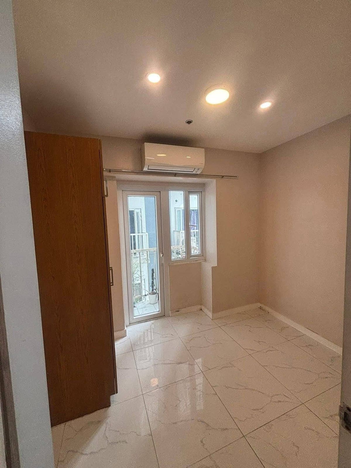 1BEDROOM WITH BALCONY CONDO UNIT FOR RENT - photo 5