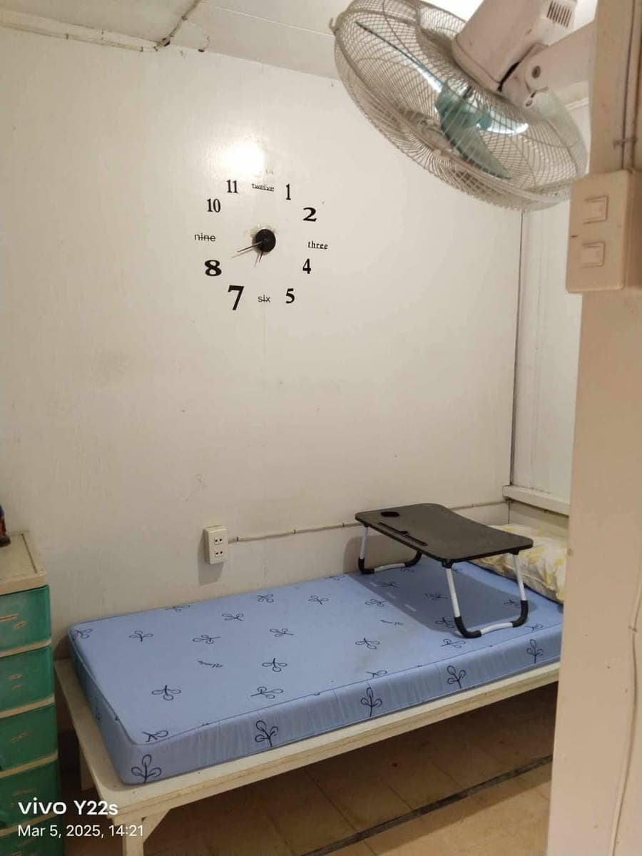 SOLO ROOM FOR RENT * IN LADIES DORM - photo 1