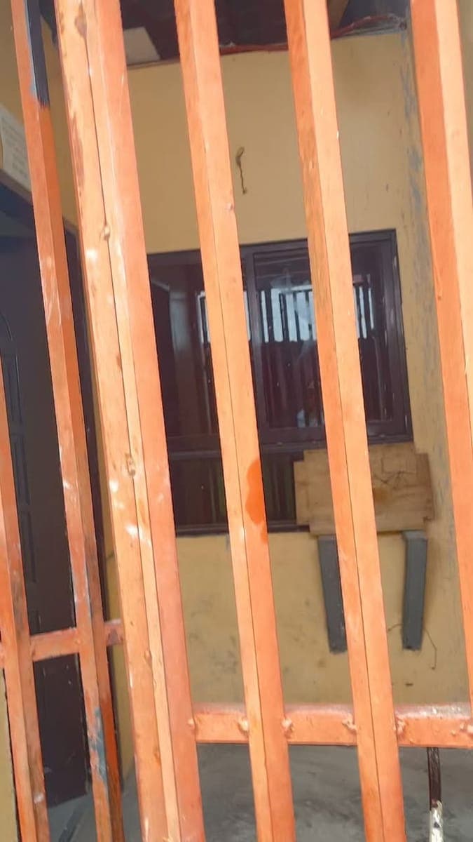 House for rent - photo 1