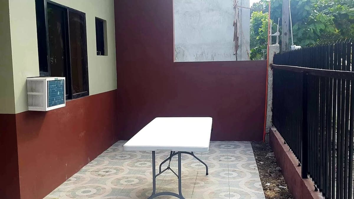 🏡 FOR RENT | UPTOWN LIVING MADE EASY - photo 3