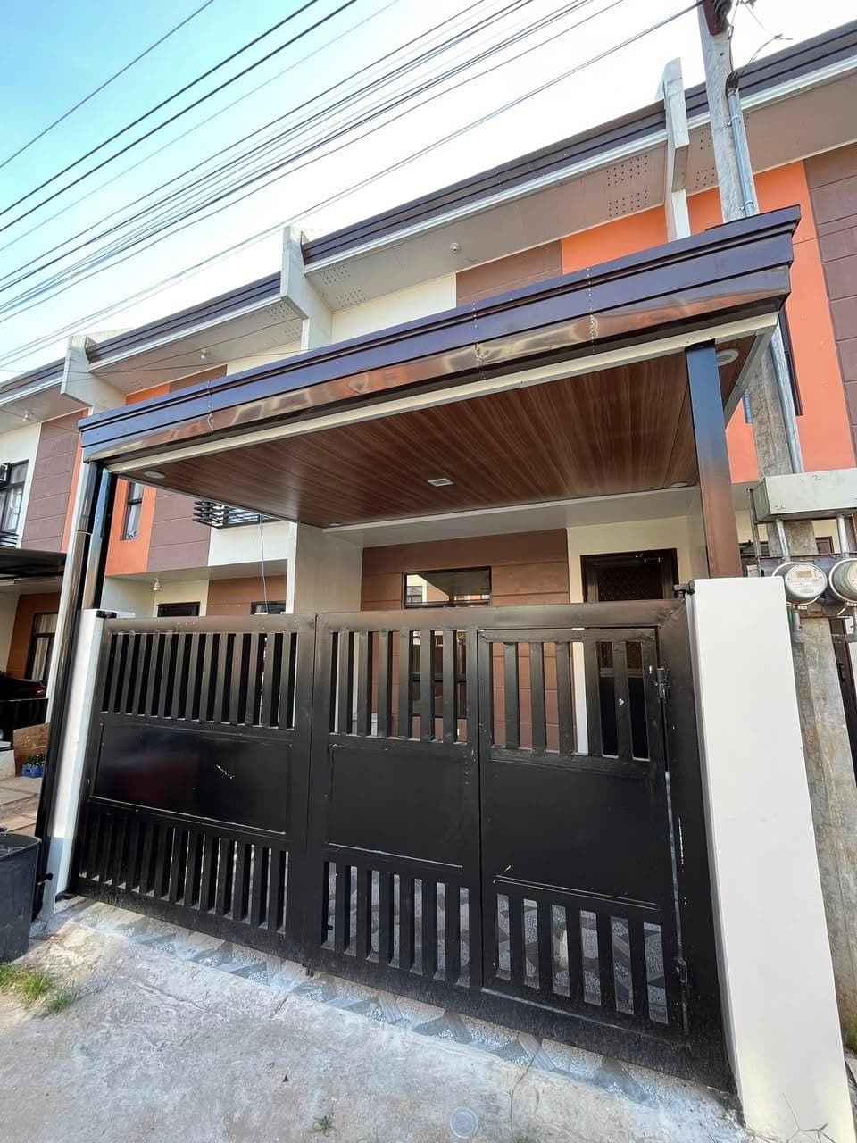 🌻TOWNHOUSE FOR RENT🌻 - photo 1