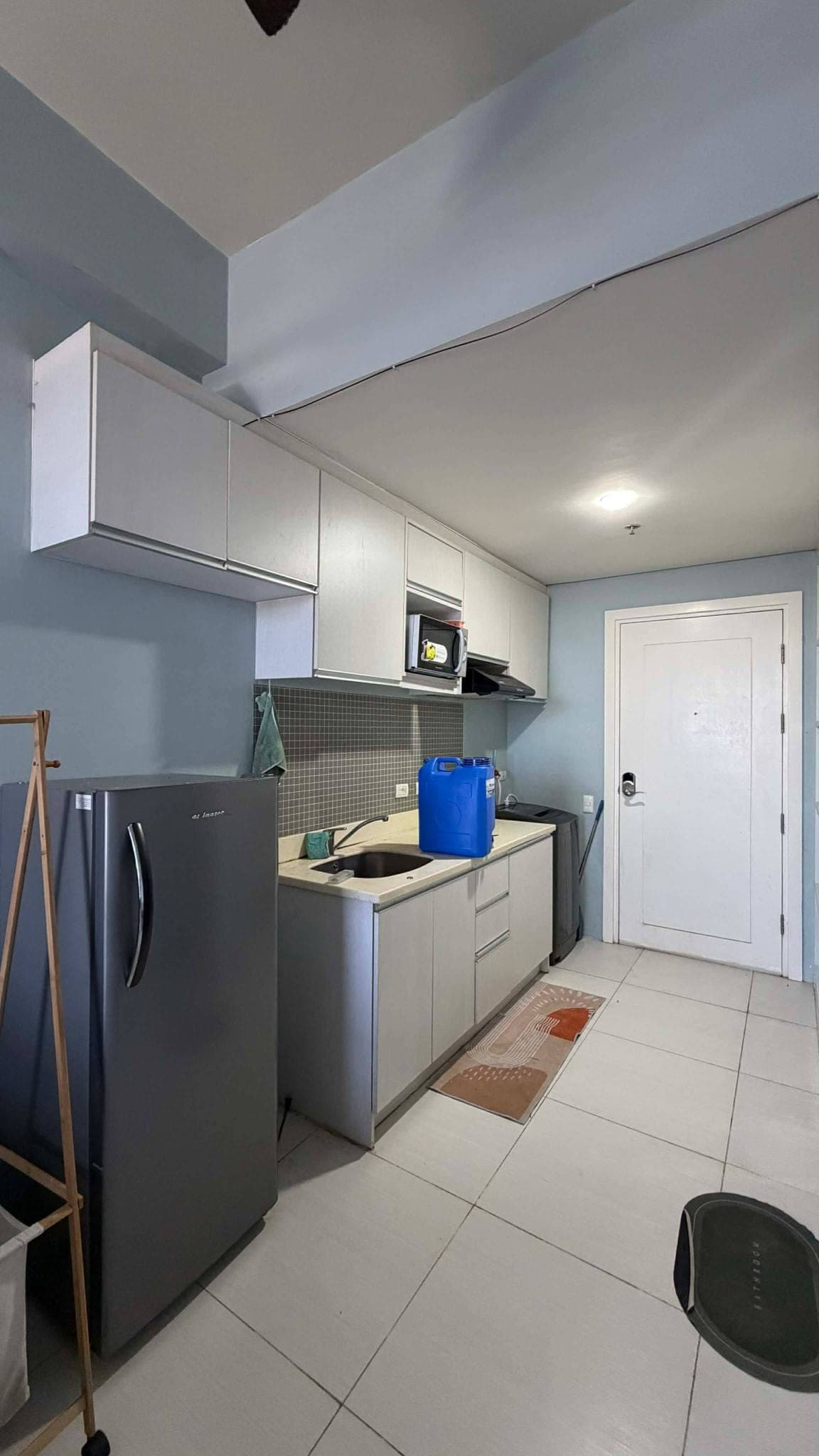 Studio 𝗨𝗡𝗜𝗧 𝗳𝗼𝗿 𝗥𝗘𝗡𝗧 - photo 1