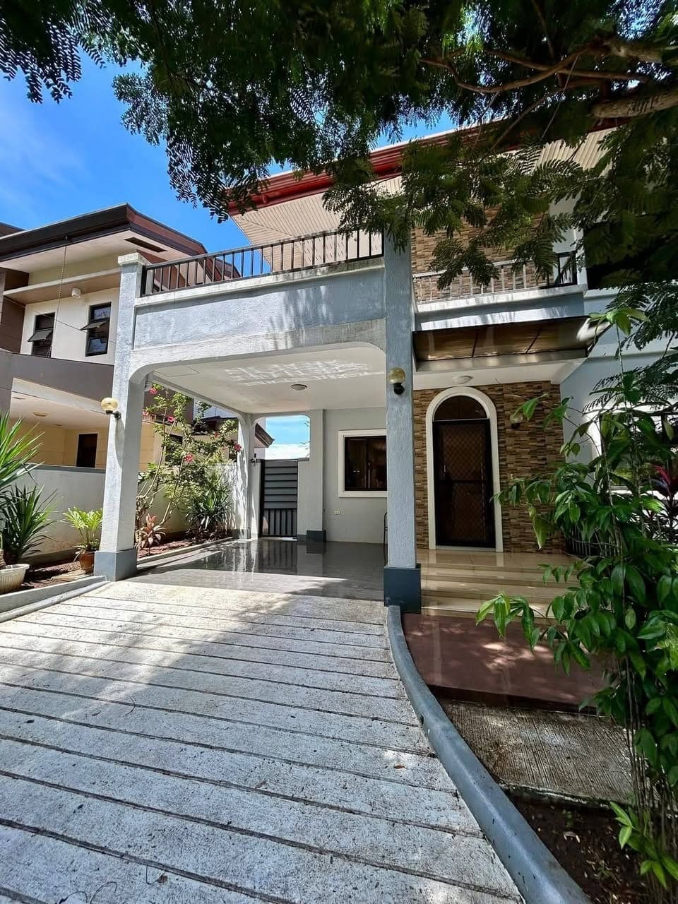 SEMI FURNISHED HOUSE FOR RENT🏠‼️‼️ - photo 1