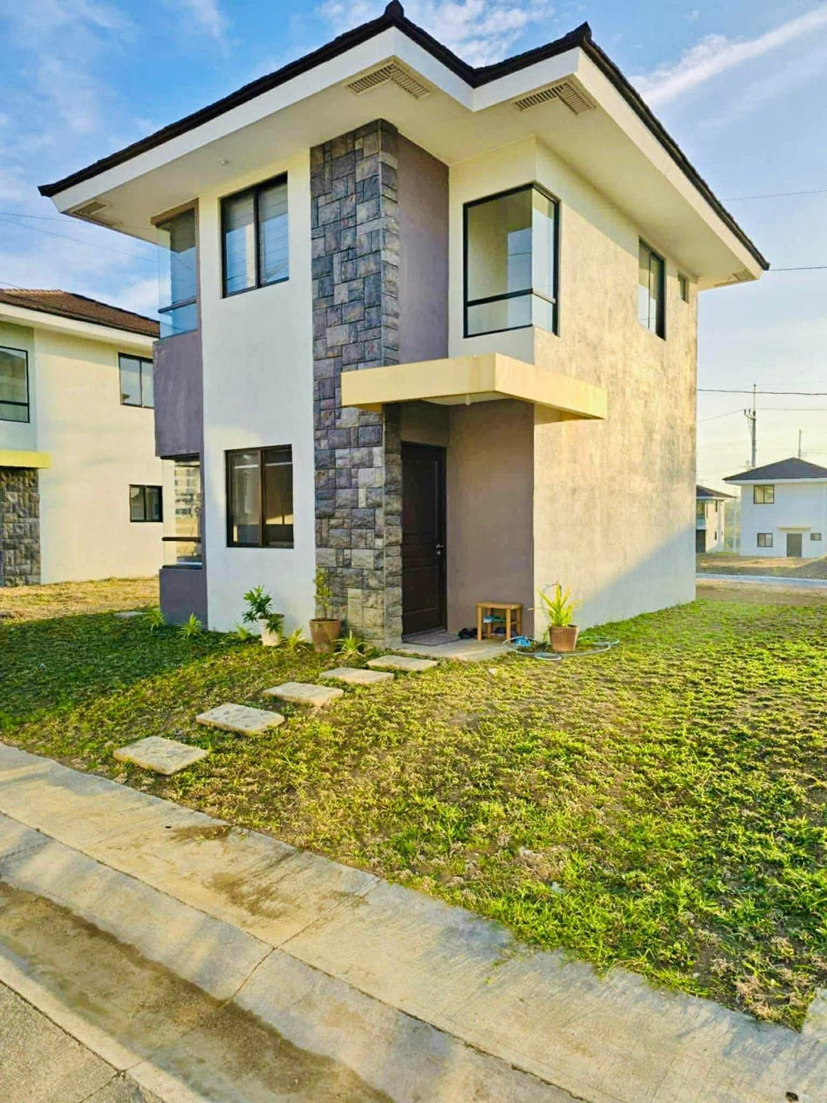 HOUSE FOR RENT IN VERMOSA IMUS NEAR DE LA SALLE ZOBEL SCHOOL - photo 11