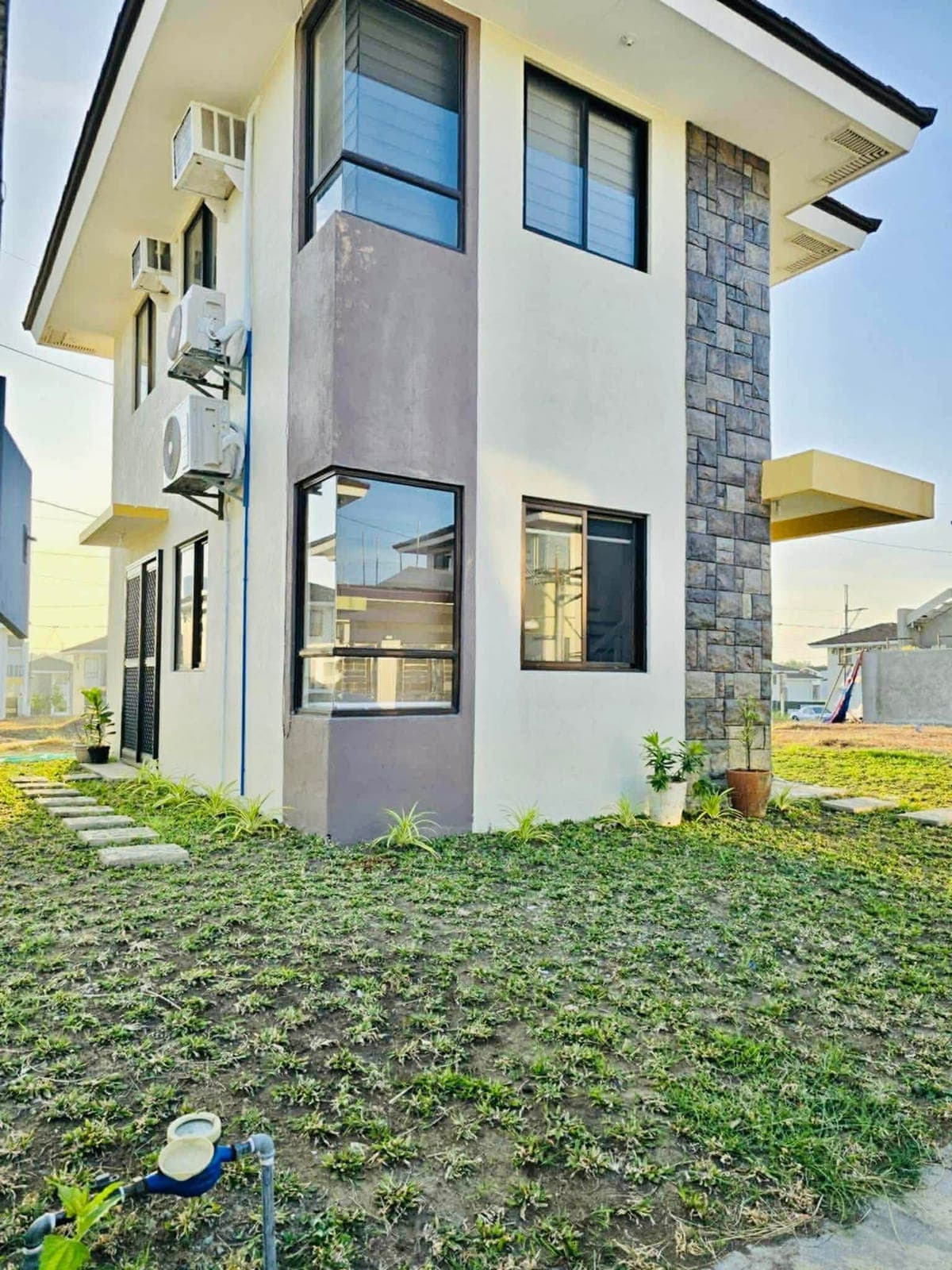 HOUSE FOR RENT IN VERMOSA IMUS NEAR DE LA SALLE ZOBEL SCHOOL - photo 12