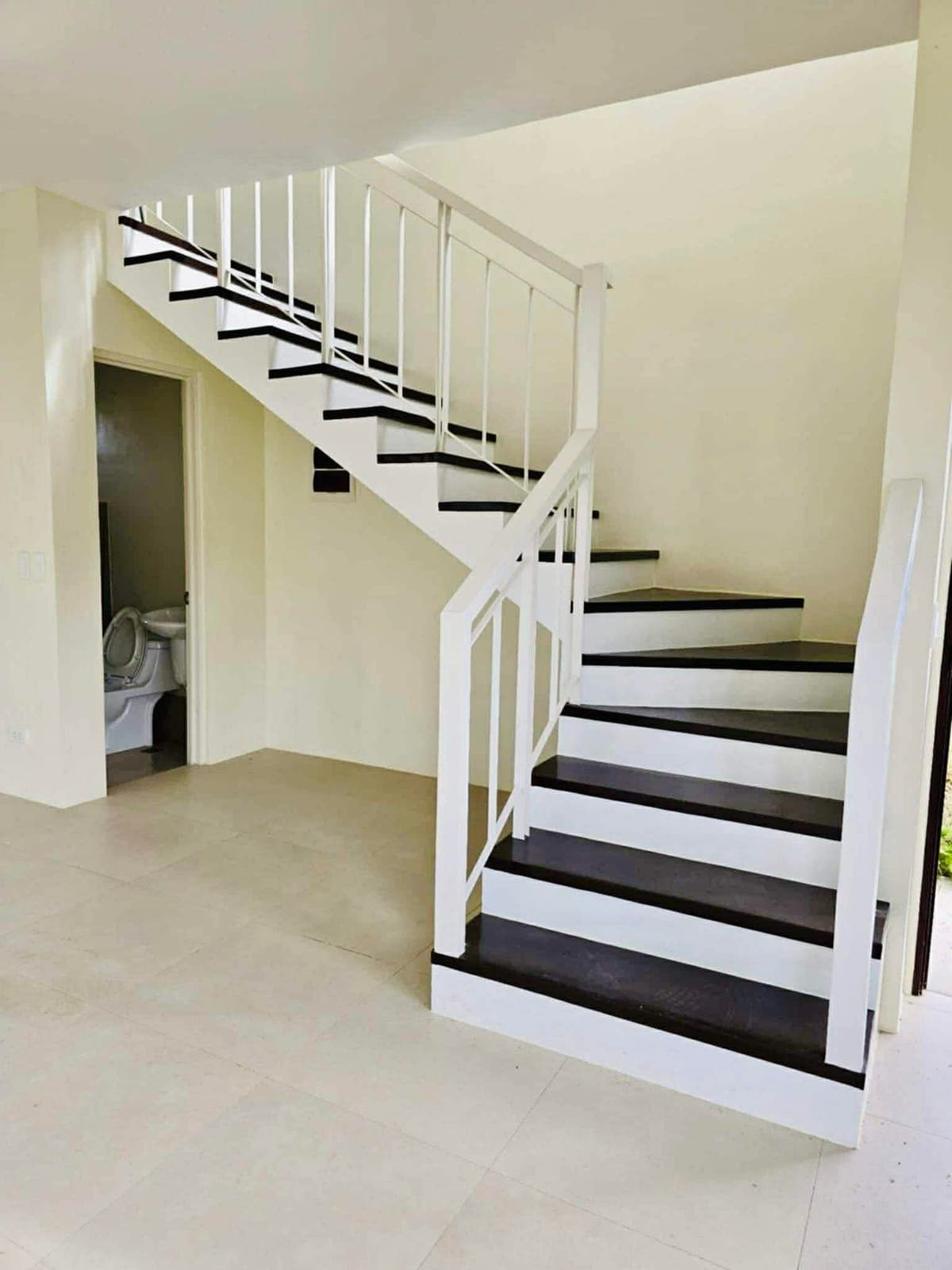 HOUSE FOR RENT IN VERMOSA IMUS NEAR DE LA SALLE ZOBEL SCHOOL - photo 26