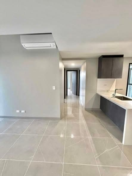 FOR RENT - ₱120K | LUXURY 2-BEDROOM CORNER RESIDENCE AT UPTOWN ARTS RESIDENCES - photo 2