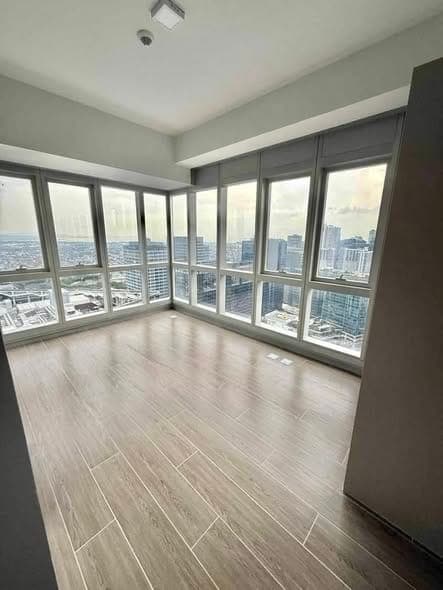 FOR RENT - ₱120K | LUXURY 2-BEDROOM CORNER RESIDENCE AT UPTOWN ARTS RESIDENCES - photo 4