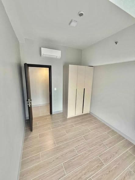 FOR RENT - ₱120K | LUXURY 2-BEDROOM CORNER RESIDENCE AT UPTOWN ARTS RESIDENCES - photo 5