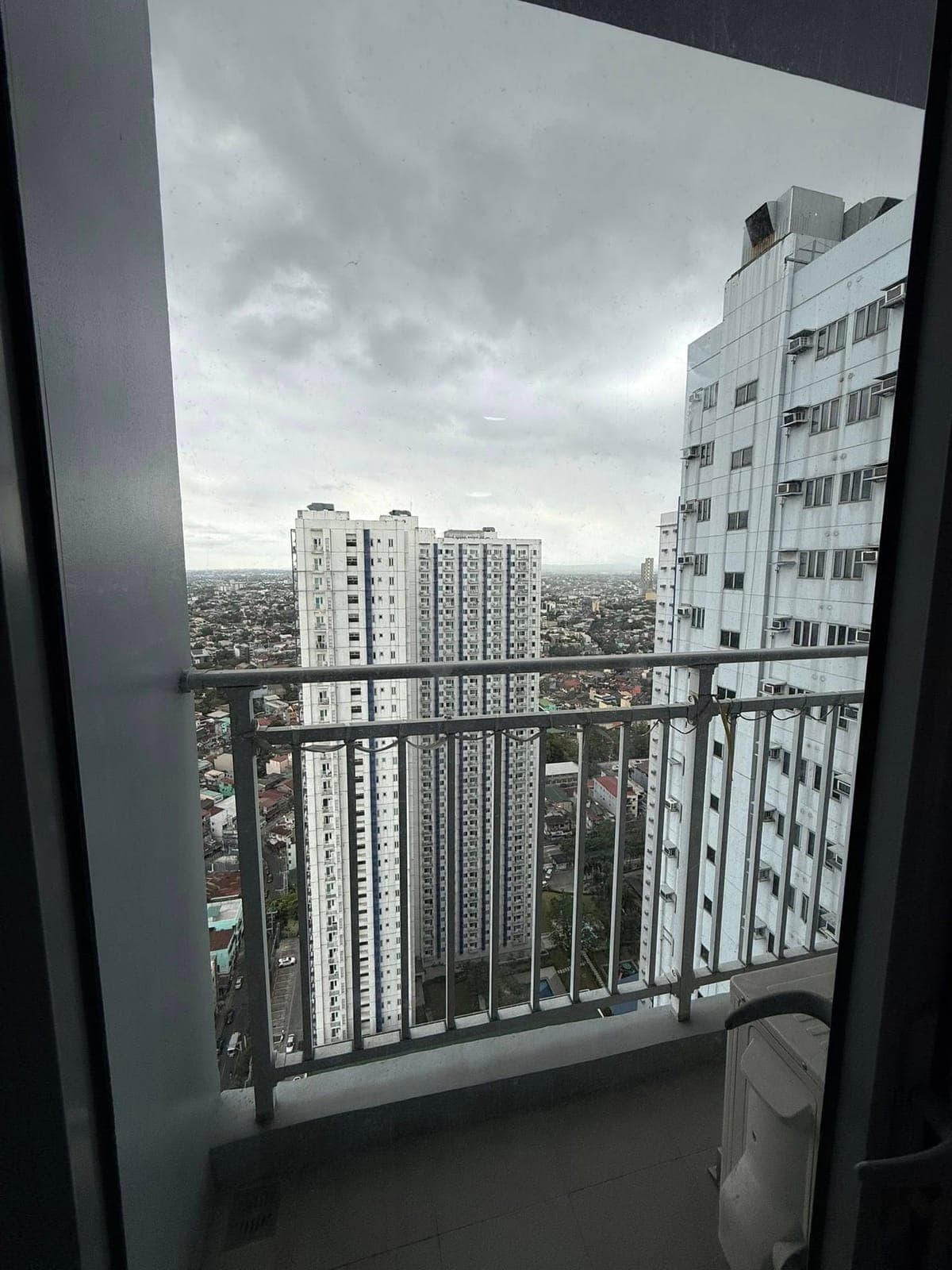 For Lease - Grass Residences Tower 4 - photo 1