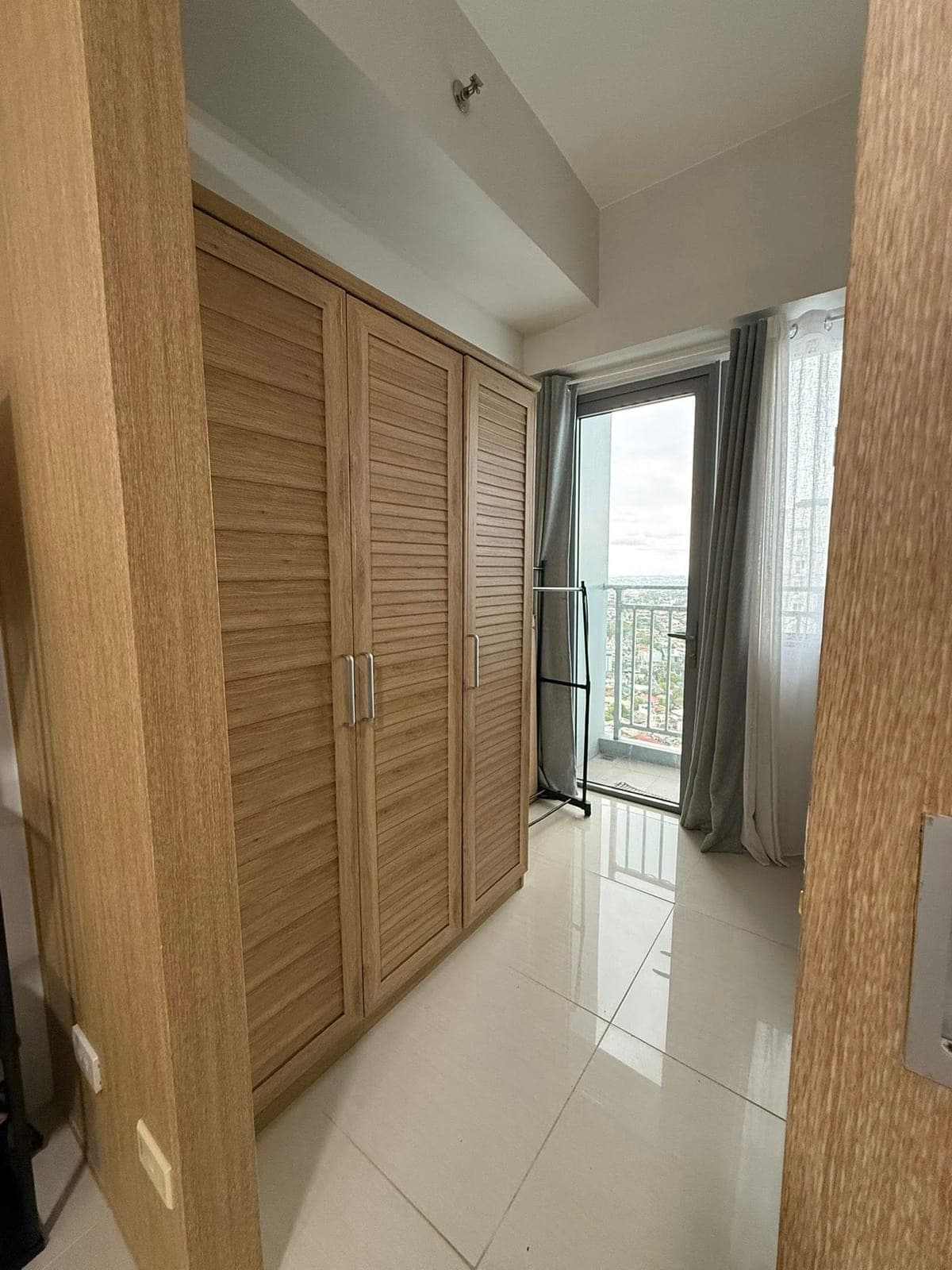 For Lease - Grass Residences Tower 4 - photo 9