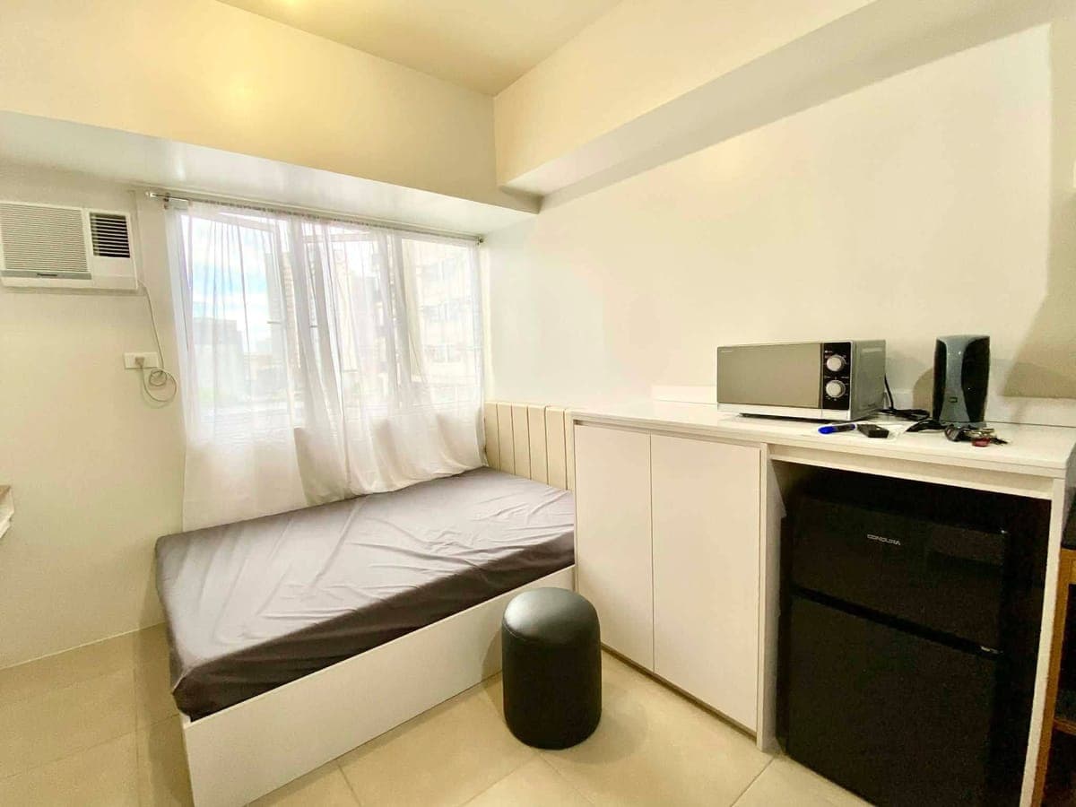FOR RENT: ₱18,000/month. | Inclusive Association dues - photo 4