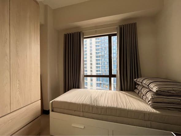 2BR for Lease in Forbeswood Heights BGC - photo 2