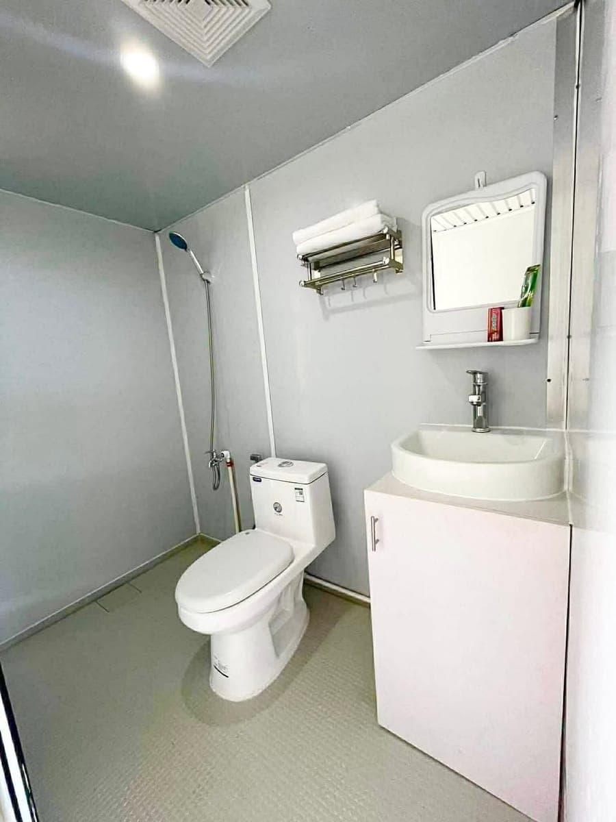 Available unit - photo 5