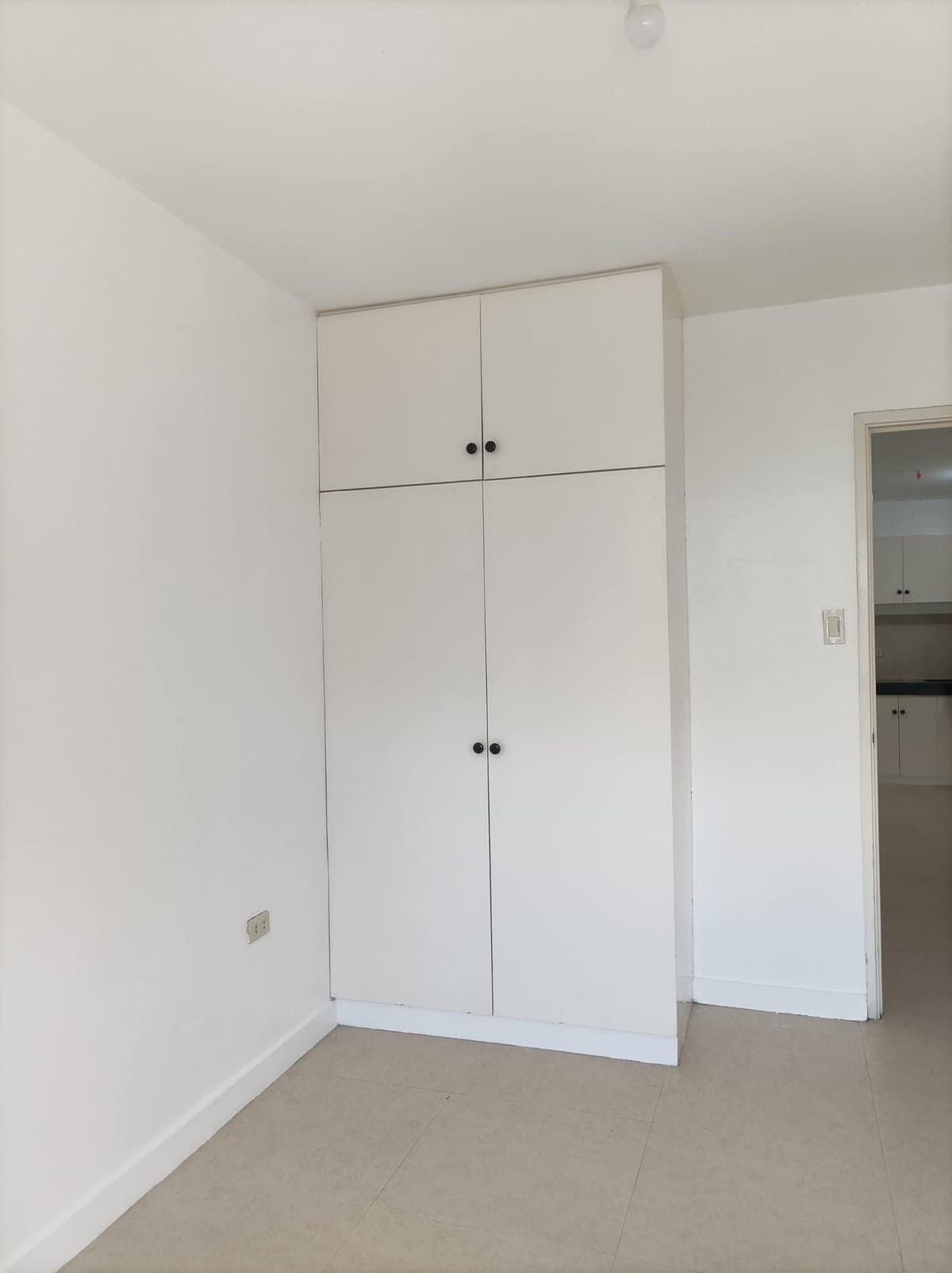 House Apartment Condo unit for Rent in Scout Area with Parking - photo 9