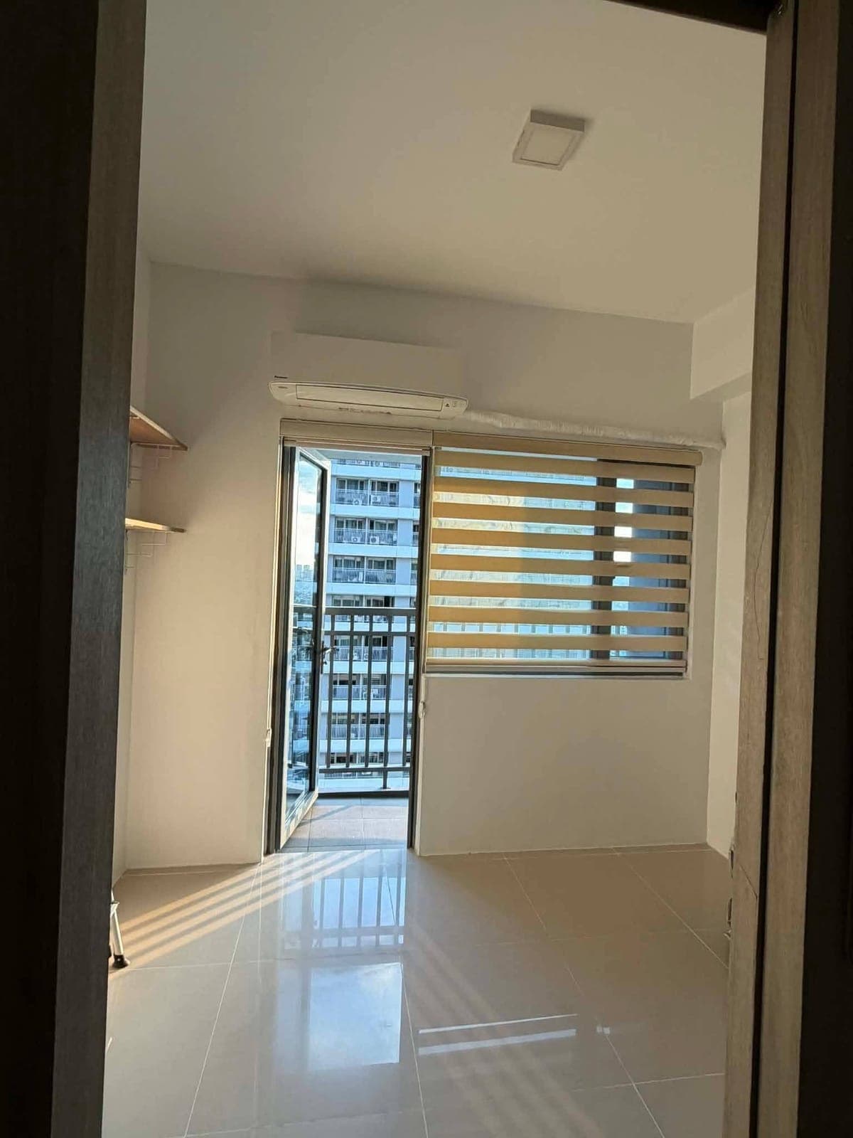 19K SEMI FURNISHED UNIT FOR RENT‼️ - photo 4