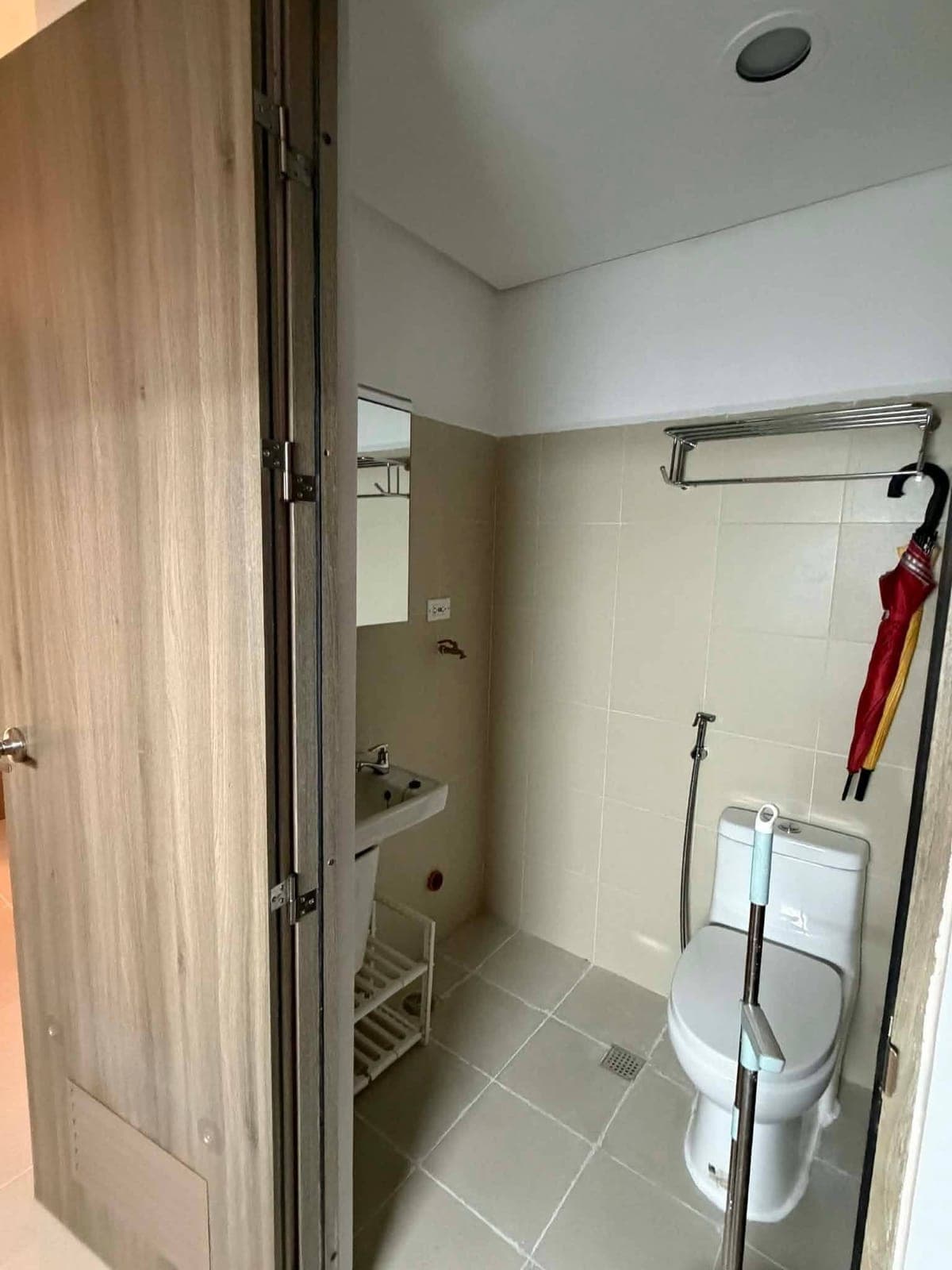 19K SEMI FURNISHED UNIT FOR RENT‼️ - photo 6