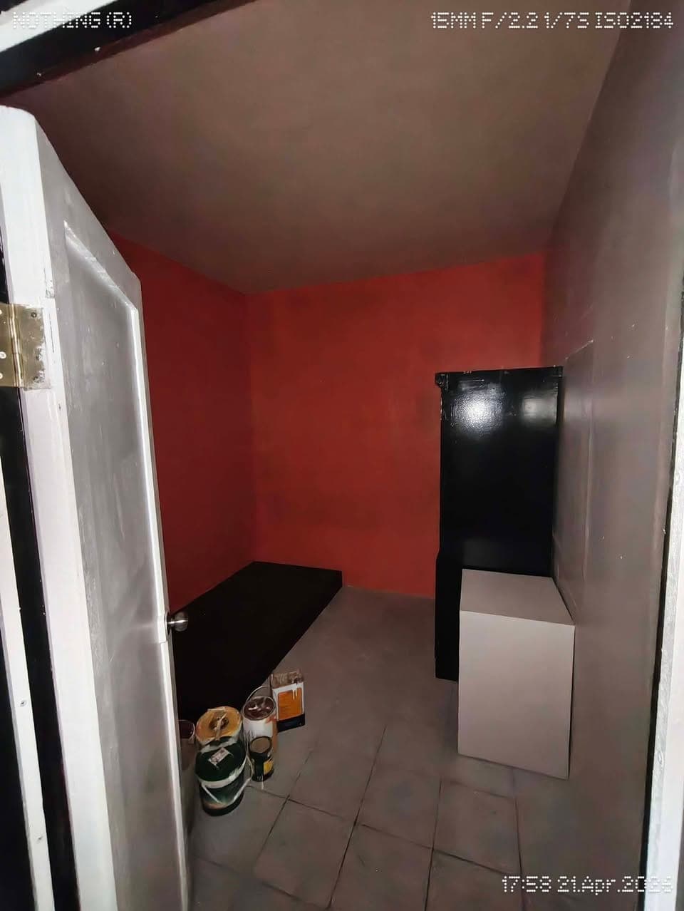 Available 1 room  left for rent new unit beside Ayala centrio mall 6k per month good for 2 for girls only  long term - photo 1